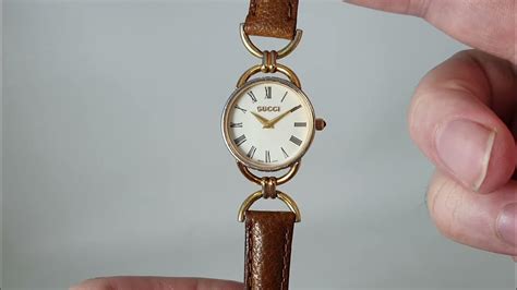 c1995 Gucci 6000.2.L ladies vintage watch 